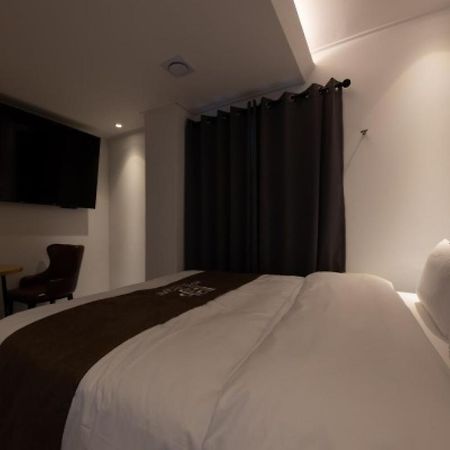 Hotel In Cafe Doksan Seoul Exterior photo