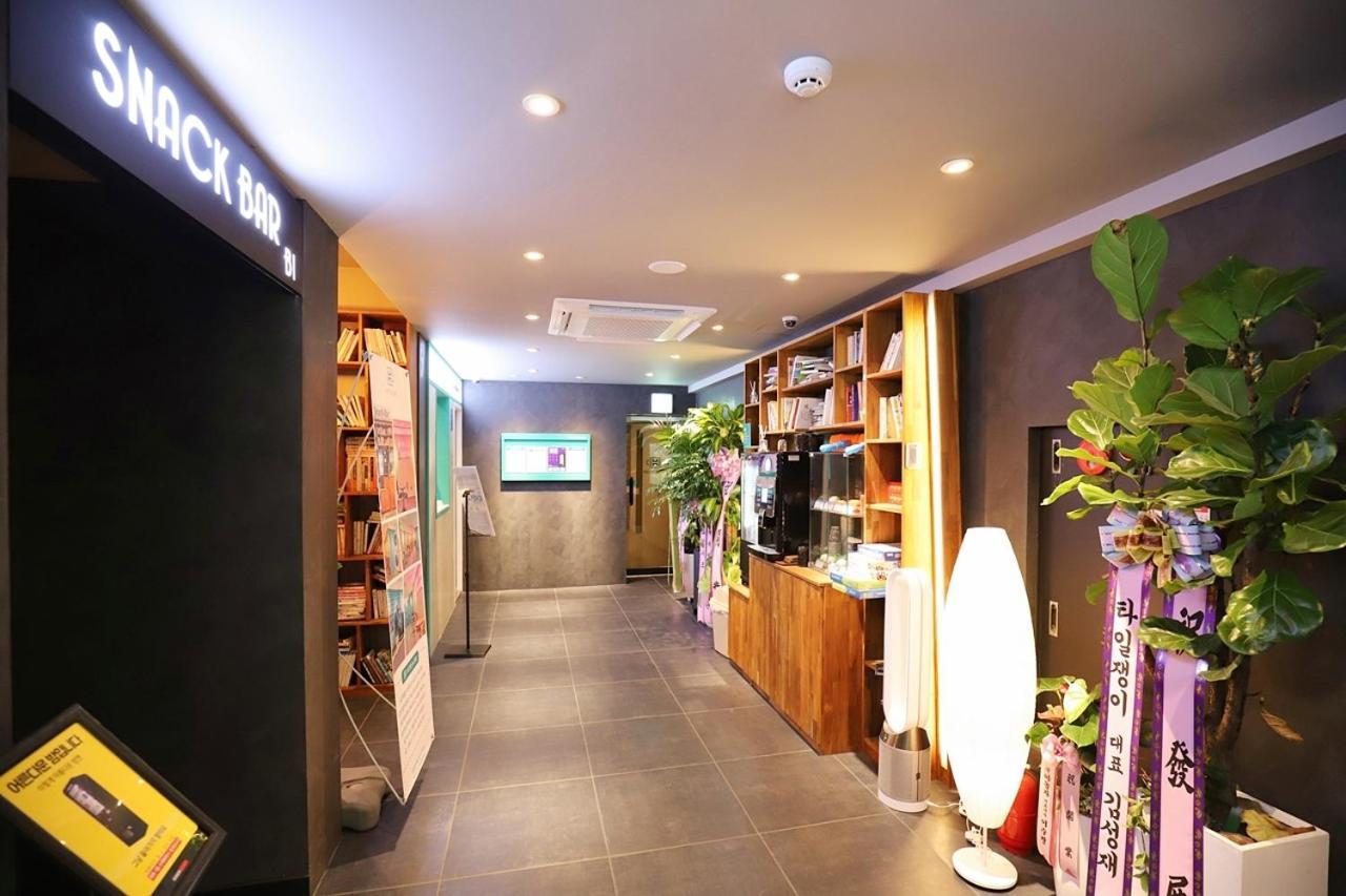 Hotel In Cafe Doksan Seoul Exterior photo