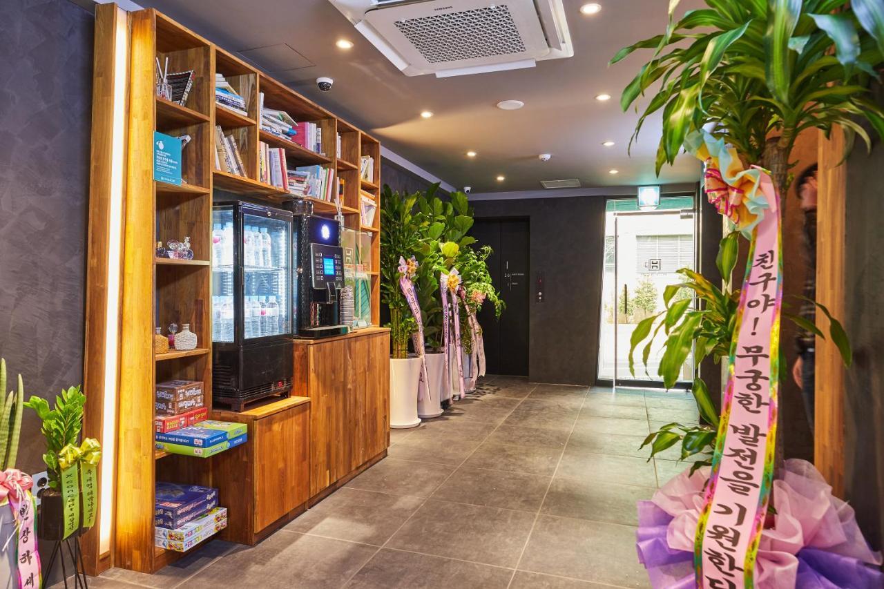 Hotel In Cafe Doksan Seoul Exterior photo